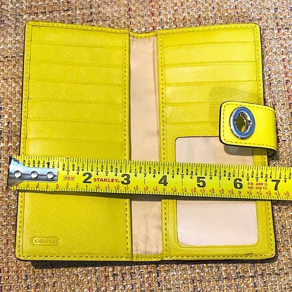 COACH Legacy Signature Slim Turn Lock Closure Trifold Wallet Neon Yellow Trim - Picture 13 of 17